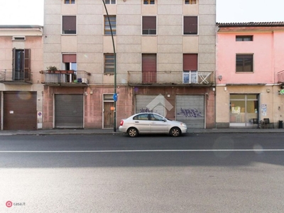 Negozio/Locale commerciale in Vendita in Via Castelleone 8 a Cremona