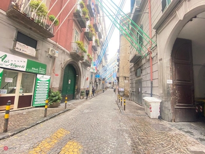Negozio/Locale commerciale in Vendita in Via Francesco Saverio Correra a Napoli