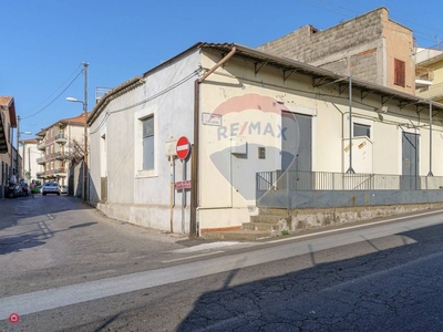 Negozio/Locale commerciale in Vendita in Via Galermo 207 a Catania