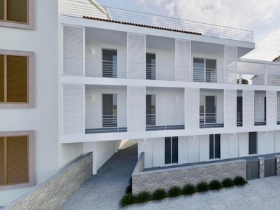Quadrilocale a Empoli, 1 bagno, posto auto, 60 m², 1° piano in vendita