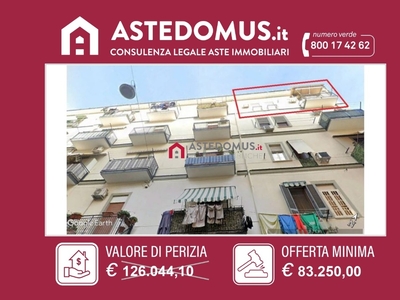 Quadrilocale in Via Andrea Cantelmo, Napoli, 1 bagno, 54 m², 4° piano
