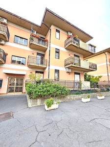 Quadrilocale in Via Giorgio la Pira 12, Mascalucia, 2 bagni, 120 m²