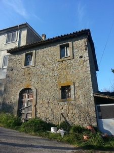 Rustico casale in vendita a Montefiascone Viterbo
