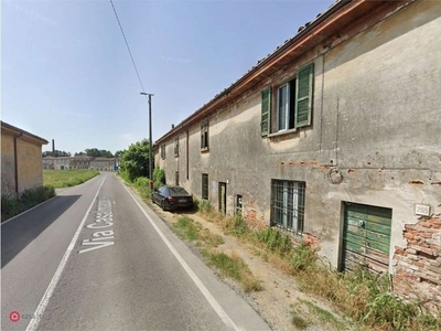 Rustico/Casale in Vendita in Via Casalmaggiore 271 a Cremona