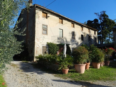 Rustico/Casale in Vendita in Via di Palmata 425 a Lucca