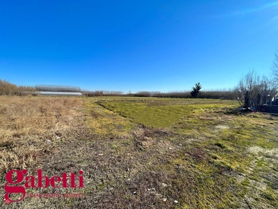 Terreno agricolo in Vendita in Strada Orti a Bra