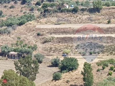 Terreno agricolo in Vendita in Via Andrea Caponnetto 31 a Motta Sant'Anastasia