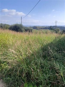 Terreno residenziale in buono stato di 1000 mq. a Chientina