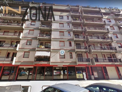 Trilocale in Via Evemero Nardella, Foggia, 2 bagni, 103 m², 3° piano
