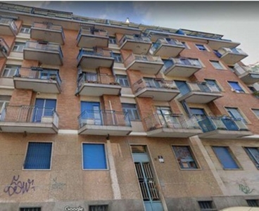 Trilocale in Via Gianfrancesco Re 57, Torino, 1 bagno, 54 m²