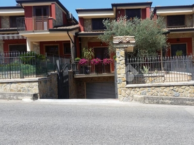 Villa a schiera in vendita a Cesinali