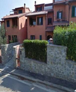 Villa a schiera in Via Pio la Torre, Greve in Chianti, 6 locali