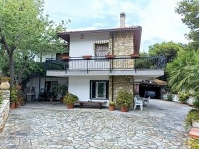 villa - Bifamiliare a Andora