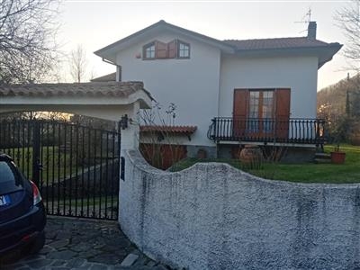 Villa in buono stato di 280 mq. a Monti