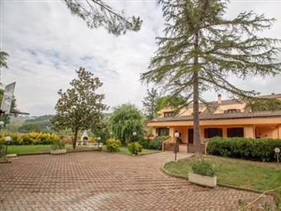 Villa in vendita a Bucchianico Colle Marcone