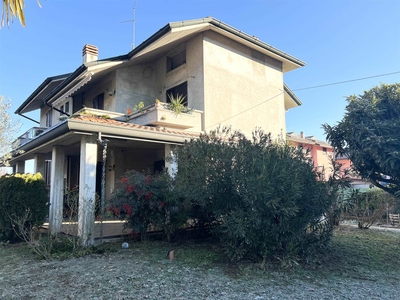 Villa in vendita a Cologno Al Serio Bergamo