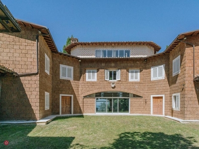 Villa in Vendita in Strada Colle Pizzuto 11 a Pescara