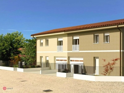 Villa in Vendita in Via del Donatore a Nove