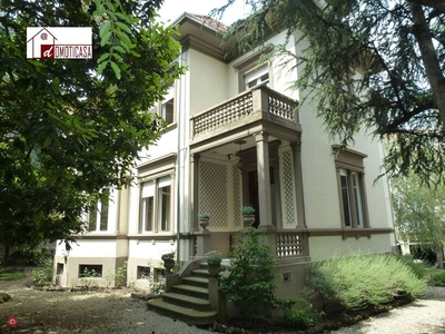 Villa in Vendita in Via Fratelli Giolito a Vercelli