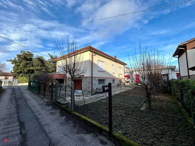 Villa in Vendita in Via Gaspare Campo 123 a Rovigo