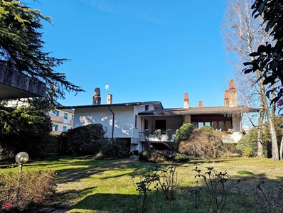 Villa in Vendita in Via Pietro Gobetti 1 a Pordenone