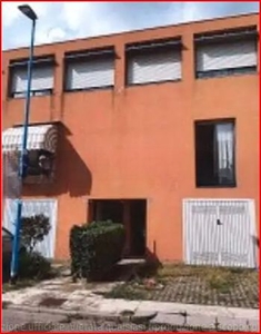 Villa in Vendita in Via Robusti a Brescia