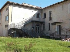 Stabile/palazzo in buono stato di 600 mq. a Pontasserchio
