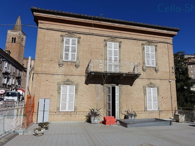 Casa singola in vendita a Amandola Fermo