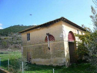 Rustico con giardino, Calci la gabella