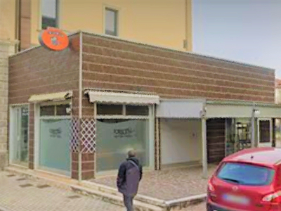 spazio commerciale in vendita a Porto d'ascoli