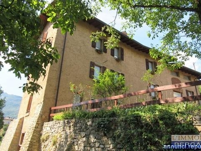Appartamenti Almenno San Salvatore Via Colzera