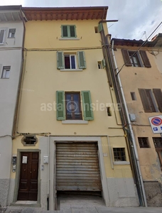 Appartamenti nr.2 Via Trieste 25 MONTEVARCHI di 175,51 Mq.