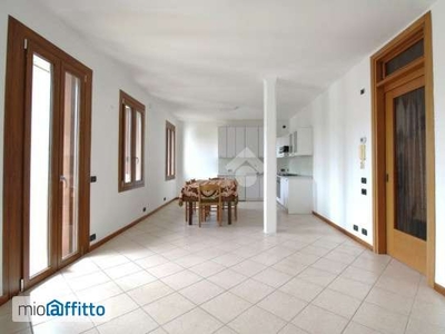 Appartamento arredato con terrazzo Montecchio Maggiore