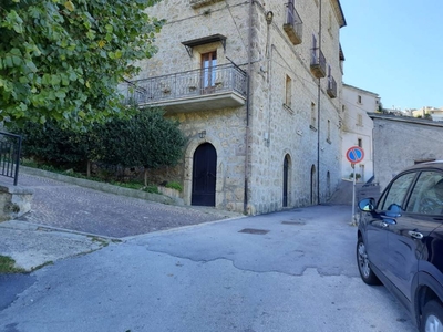 Appartamento in in vendita da privato a Castel San Vincenzo vicolo Secondo Sannio, 1