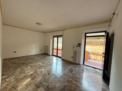 Appartamento in Vendita a Fermo, zona Santa Caterina, 170'000€, 112 m²