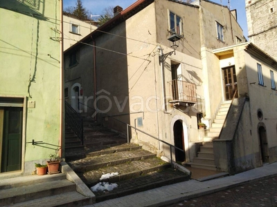 Appartamento in vendita a Pescolanciano via Guglielmo Marconi