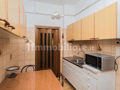 Appartamento in Vendita a Roma, 285€, 115 m²
