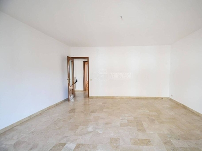 Appartamento in vendita a Sammichele di Bari via Tenente Pino Pugliese