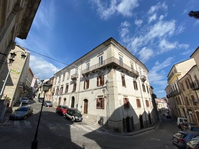 Appartamento in vendita ad Agnone salita Giuseppe Tamburi, 6