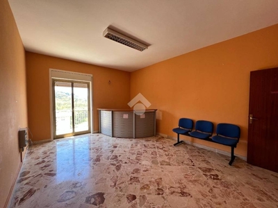 Appartamento in vendita ad Agrigento via Regione Siciliana, 66