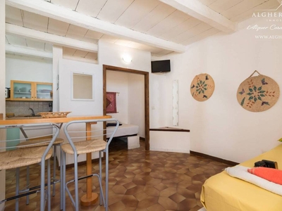 Appartamento in vendita ad Alghero via m. Delitala, 21