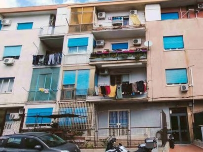 Appartamento in Vendita in Via Centuripe 41 a Palermo