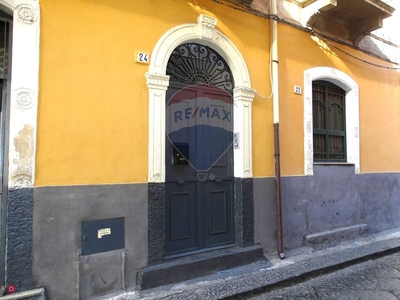 Appartamento in Vendita in Via Fortuna 24 a Catania