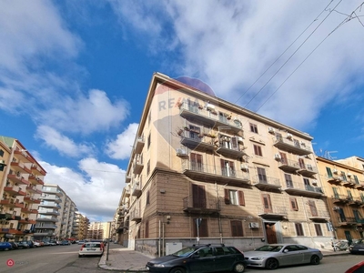 Appartamento in Vendita in Via Francesco Paolo Perez 201 a Palermo