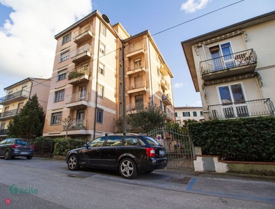 Appartamento in Vendita in Via Francesco Rismondo 40 a Pisa