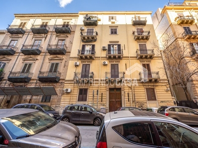 Appartamento in Vendita in Via Onorato 31 a Palermo