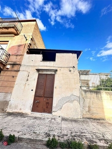 Appartamento in Vendita in Via Pennino Francesca Paola 14 a Palermo