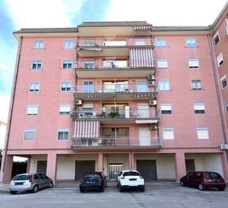 Appartamento in Via Felice Orsini , 100, Avola (SR)