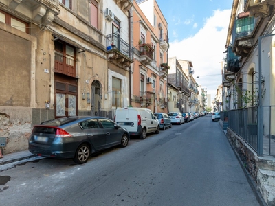 Bilocale in Vendita a Catania, 64'000€, 50 m²