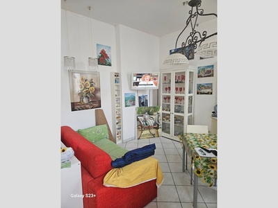 Bilocale in Vendita a Ravenna, zona Gambellara, 75'000€, 54 m²